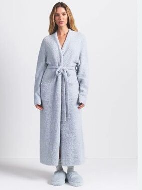 SKIMS Plush Shaggy Robe in Light Gray